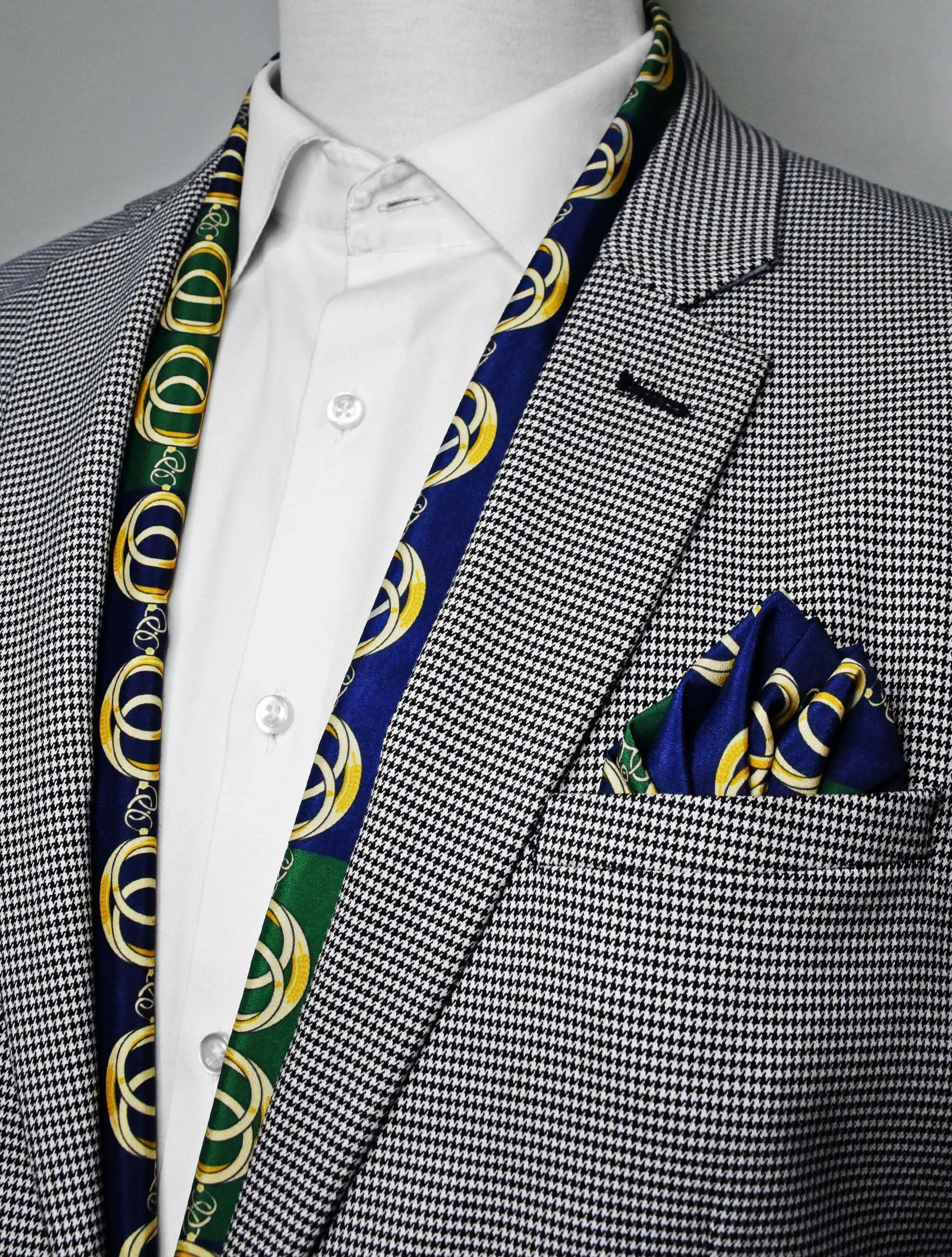 Chain Loop - Silk Scarf And Pocket Square Set