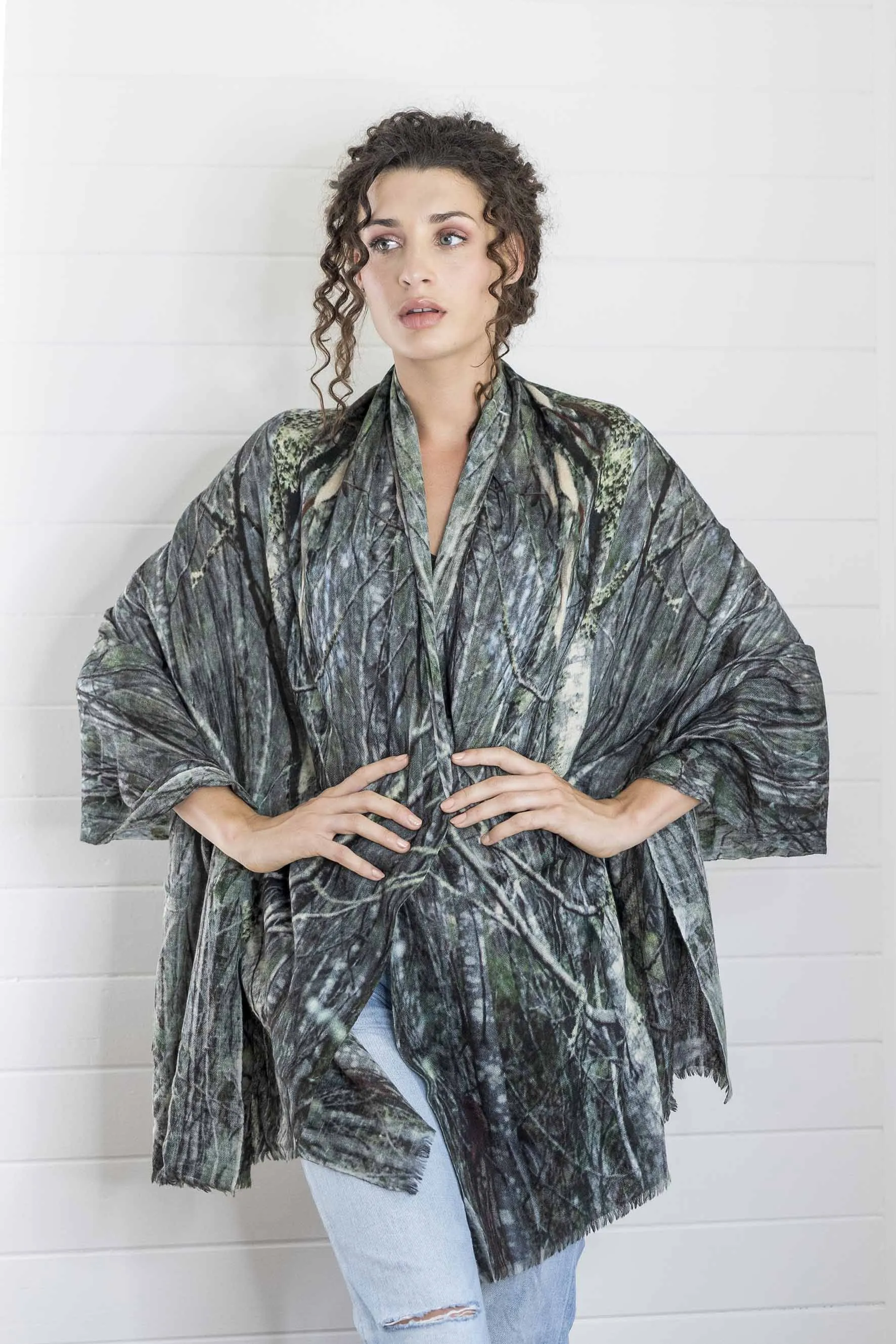 MT BEAUTY WOOL & SILK SCARF