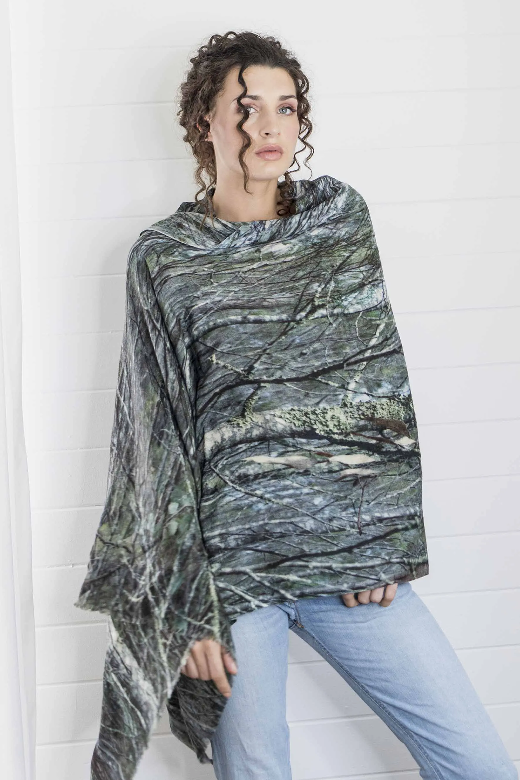 MT BEAUTY WOOL & SILK SCARF