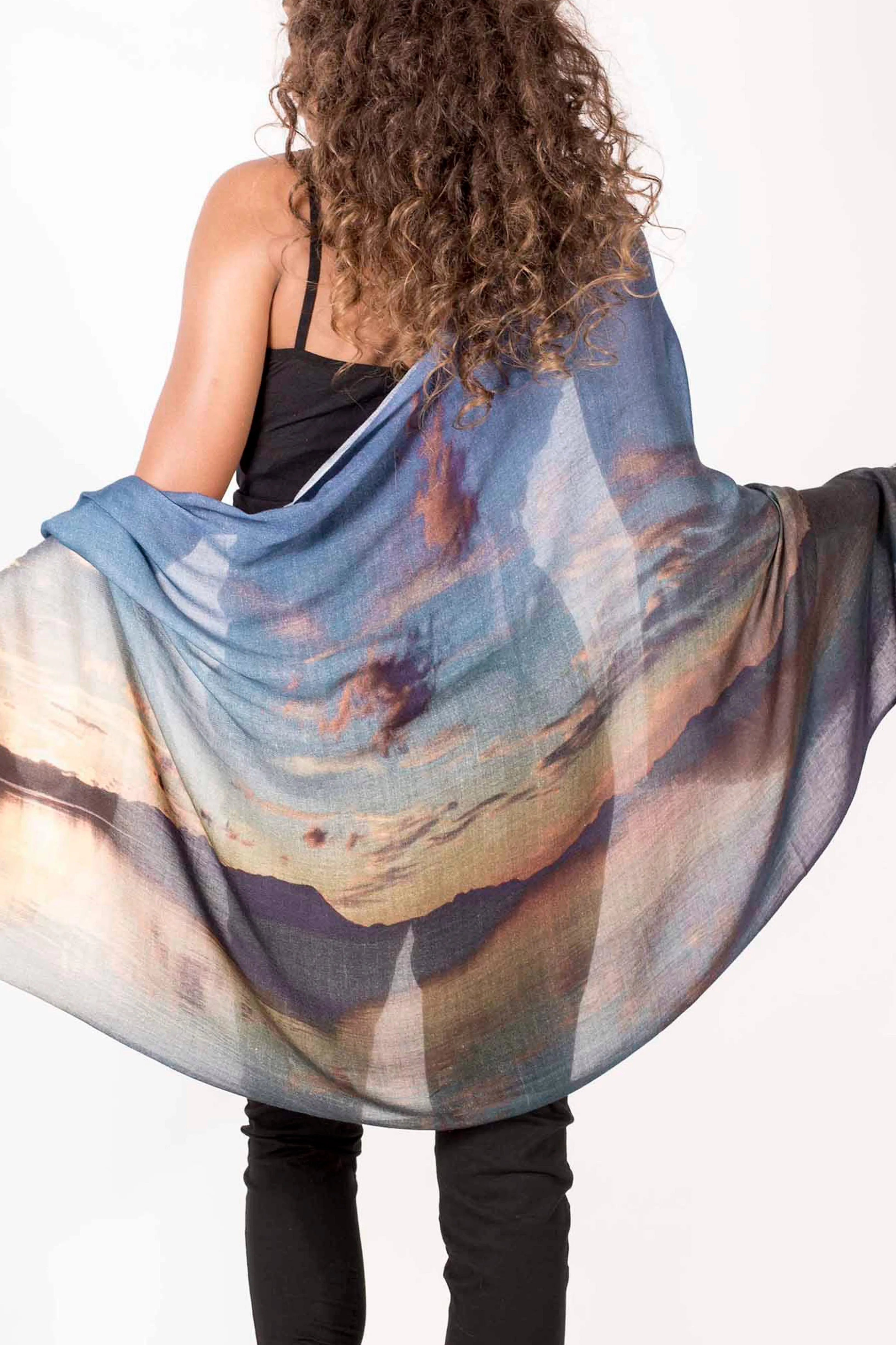MT WELLINGTON WOOL & SILK SCARF